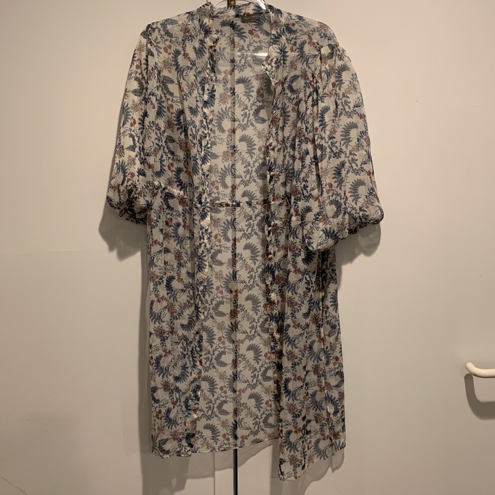Vince Camuto floral button down dress coverup OS